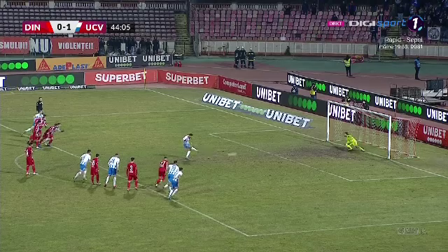 Dinamo - Universitatea Craiova 1-6! Chesneau s-a făcut de râs la al doilea meci pentru Dinamo! „Câinii”, umiliți de olteni. Atanas Trică, primul său gol în Liga 1_6