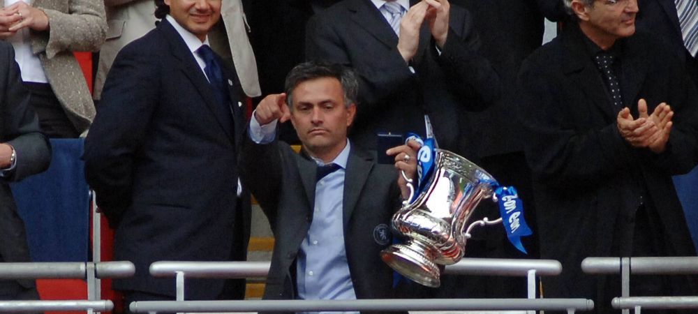 Jose Mourinho caine jose mourinho Chelsea - Manchester United