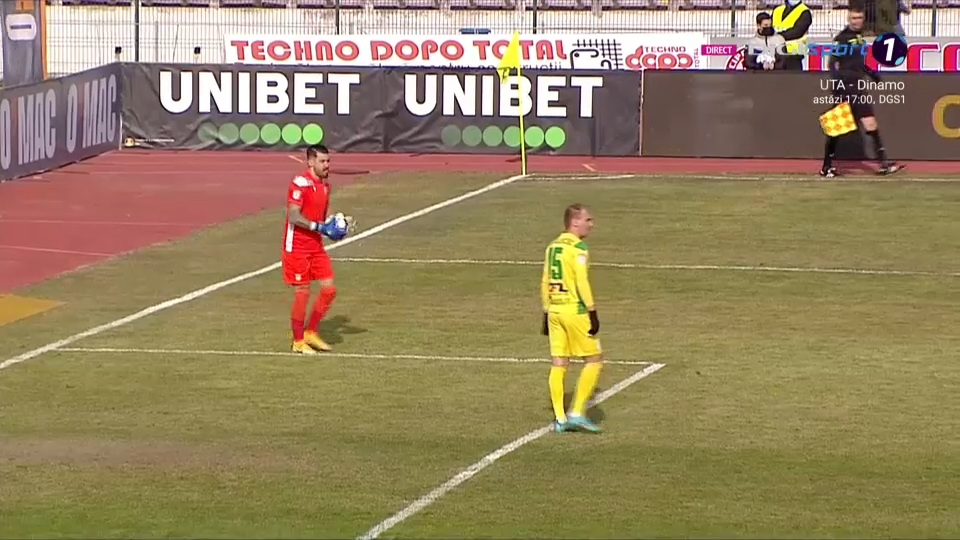 Fază cum rar se vede în fotbal, la FC Argeș - CS Mioveni! Portarul a degajat într-un coechipier și mingea a intrat în poartă_4