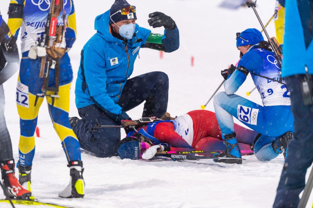 Momente dramatice la Jocurile Olimpice. O sportivă a leșinat după ce a trecut linia de sosire: adversarele au intervenit pe loc_4
