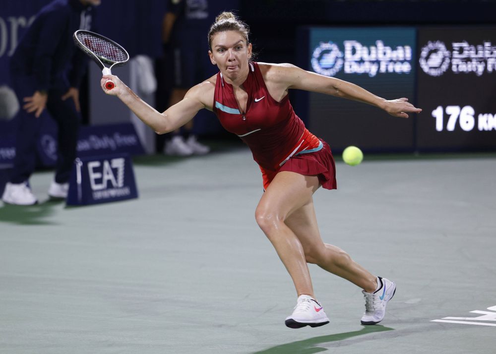 „Nadal de România!” Simona Halep a câștigat punctul turneului la Dubai, cu o lovitură imposibilă: cum s-a văzut de la nivelul fileului_5