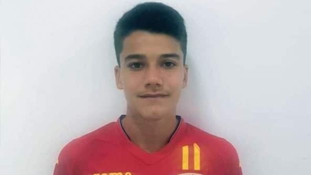 
	Granzii se bat pe un puști talentat de la FC Argeș, internațional U15

