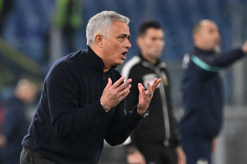 Jose Mourinho, eliminat din nou după un gest controversat! Cum l-a provocat antrenorul pe arbitrul partidei _5
