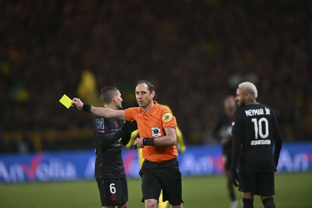 Scandal la Paris după înfrângerea cu Nantes! Oficialii lui PSG acuză arbitrajul: „A fost: 'Boom, boom, te împușc!'”_2