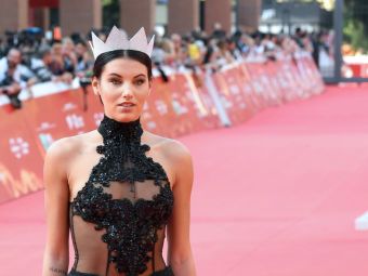 
	&quot;Megan Fox a Italiei&quot;, noua cucerire a starului de la Juventus, Dusan Vlahovic. Carolina Stramare a fost Miss Italia 2019
