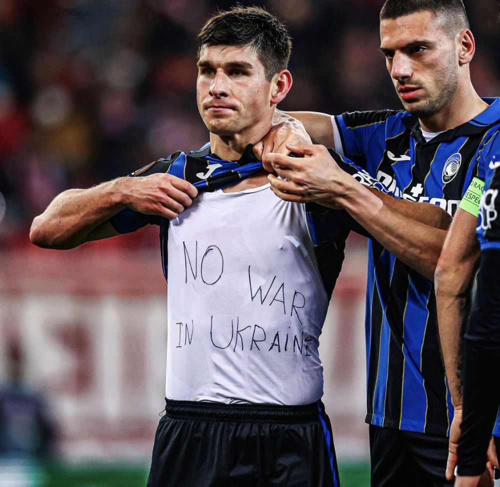 Eroul Atalantei, mesaj de susținere pentru Ucraina. Malinovsky a purtat un tricou special în meciul din Europa League_4