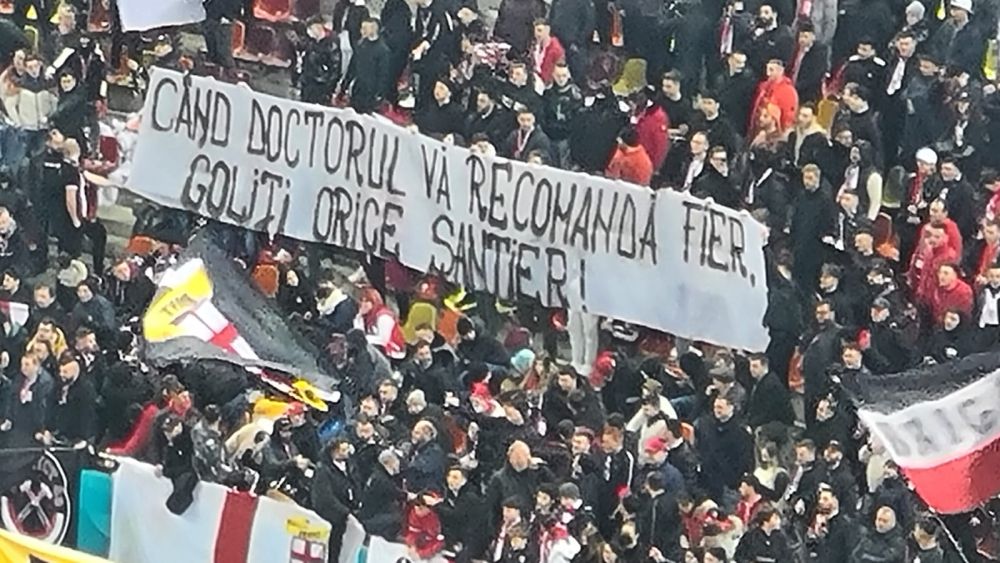 Dinamoviștii nu și-au iertat rivalii: „Când doctorul vă recomandă fier, goliți orice șantier!” Bannerele ingenioase din derby_4