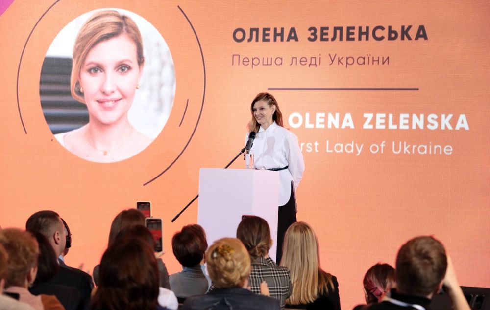 Cine e Olena, soția lui Volodimir Zelenski. Partenera președintelui ucrainian a rămas la Kiev și a transmis mesaje de mobilizare_12