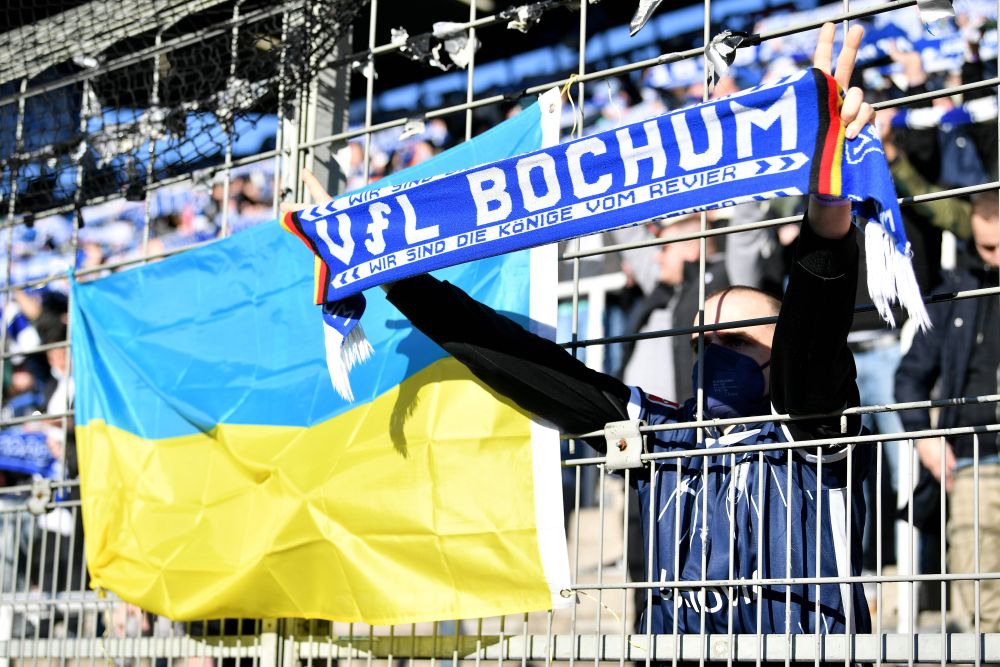 Din București și până în Texas pentru Ucraina! Bannerele afișate în weekend pe stadioanele lumii_11