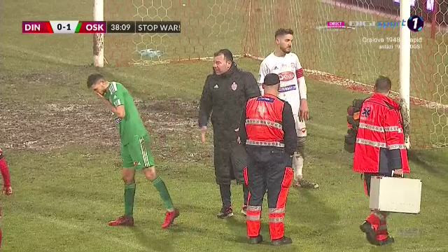Accidentare horror în Ștefan cel Mare! Niczuly și-a rupt degetul în timpul meciului cu Dinamo și a fost preluat de medici de urgență _1