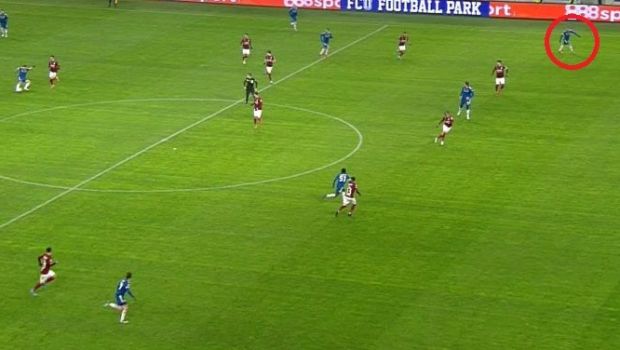 
	Eroare de arbitraj în FC U Craiova - Rapid! Feșnic a trecut peste decizia asistentului și a permis un gol din ofsaid
