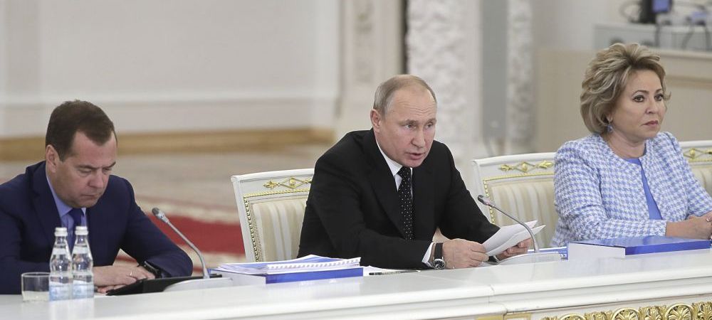 Valentina Matviyenko razboi Sankt Petersburg Ucraina Vladimir Putin