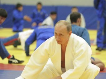 
	FIJ, forul condus de Marius Vizer, anunță excluderea lui Vladimir Putin din toate pozițiile deținute în judoul mondial
