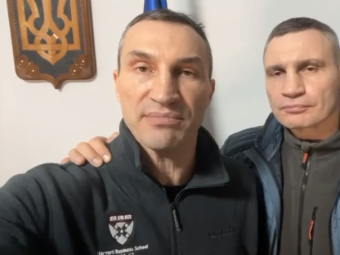 
	Frații Klitschko, gesturi puternice pe timp de război! Wladimir a vizitat o maternitate din Kiev, iar Vitali a transmis un nou mesaj de mobilizare
