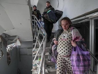 
	Război în Ucraina! Armata lui Putin ucide civilii din orașe, o maternitate bombardată, gestul făcut de Maria Sharapova
