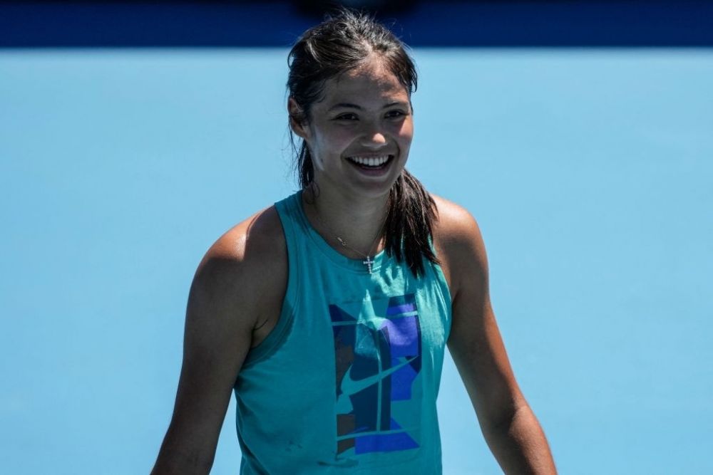Emma Răducanu a semnat un nou contract de publicitate, în valoare de $4 milioane, prin care va susține tenisul din Marea Britanie_11