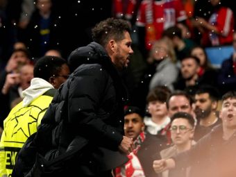 
	Diego Simeone nu a scăpat de furia fanilor lui Manchester United! Ce s-a întâmplat imediat după ultimul fluier

