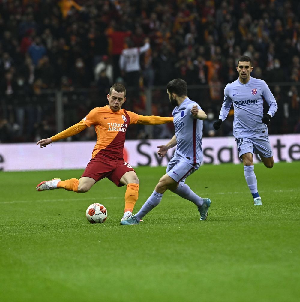 Galatasaray - Barcelona 1-2. Visul de nouă minute! Turcii au condus cu assist-ul lui Cicâldău, dar nu au rezistat în fața catalanilor_10