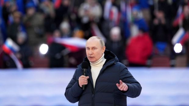 
	Putin, apariție de mii de dolari la un concert dedicat anexării Crimeei! Rușii au anunțat cât a costat ținuta președintelui + Discursul, întrerupt de televiziunea rusă&nbsp;
