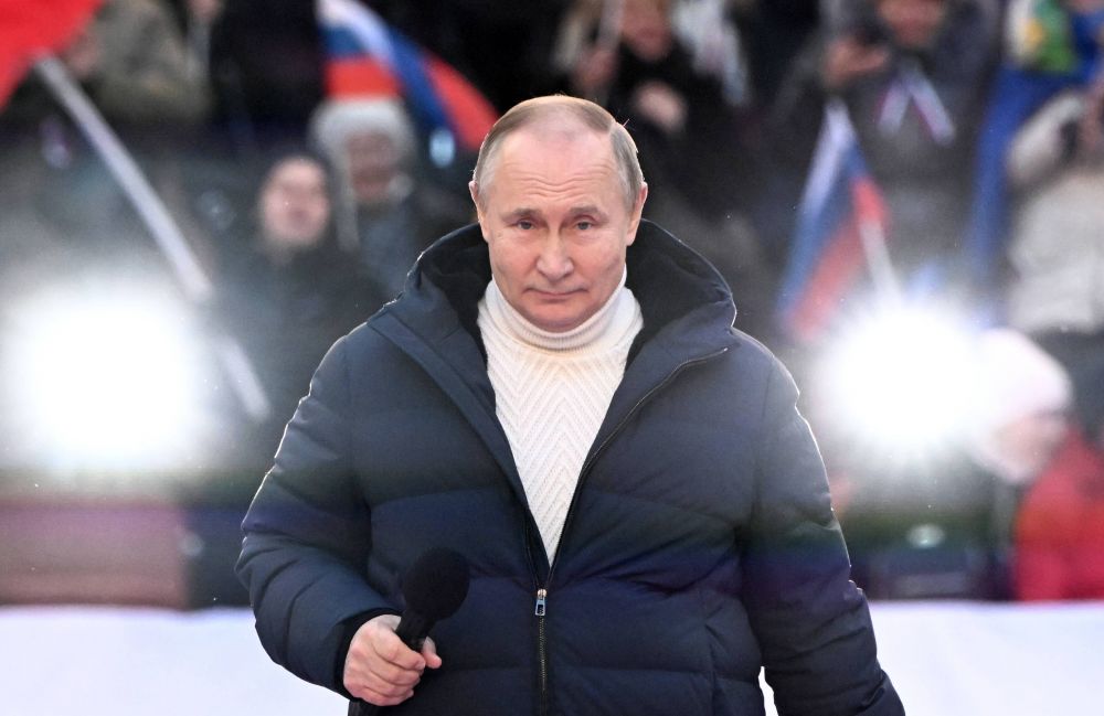 Putin, apariție de mii de dolari la un concert dedicat anexării Crimeei! Rușii au anunțat cât a costat ținuta președintelui + Discursul, întrerupt de televiziunea rusă _3