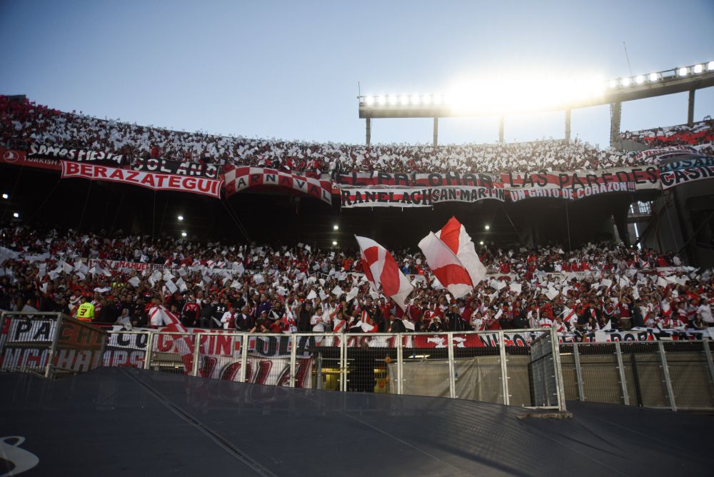 Ieri a fost ”El Clasico”, azi ”Superclasico”! Incidente la River Plate - Boca Juniors, cu 70.000 de spectatori pe ”Monumental”_6