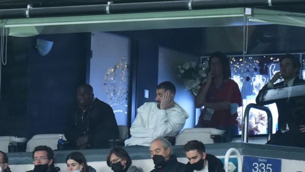 
	Incapabil să-și ajute echipa, Karim Benzema a suferit în tribune la El Clasico. Imaginile neputiinței cu starul francez
