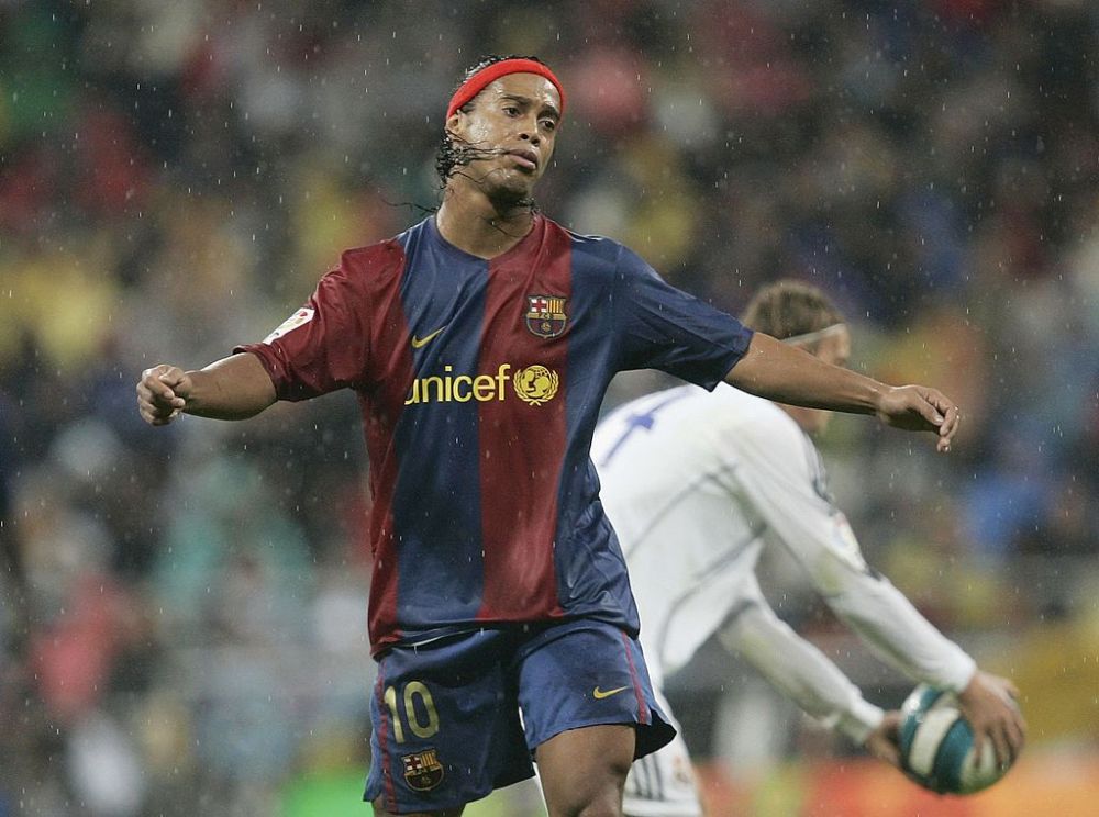 Idolul unei generații! Ronaldinho împlinește 42 de ani. Poveste memorabilă cu ”dințosul”_15