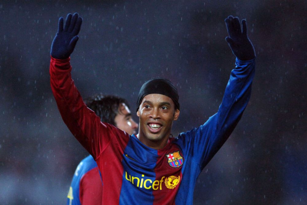 Idolul unei generații! Ronaldinho împlinește 42 de ani. Poveste memorabilă cu ”dințosul”_7