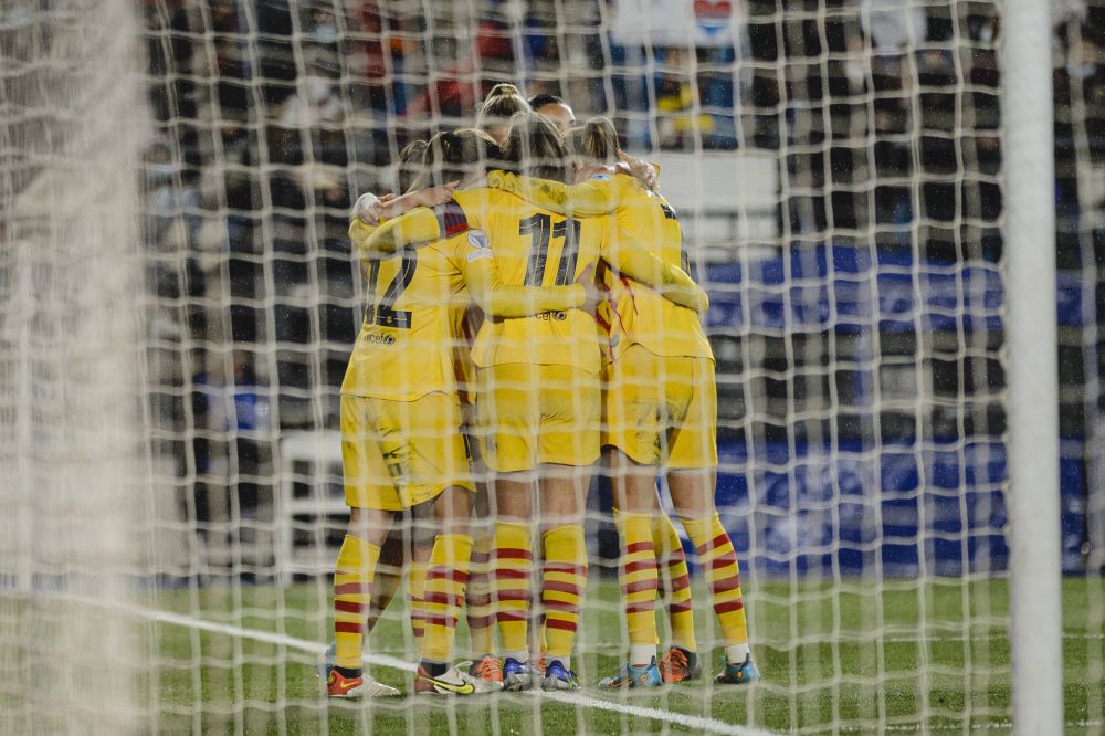Săptămână perfectă pentru Barcelona! După victoria echipei lui Xavi din El Clasico și echipa de fotbal feminin s-a impus cu Real Madrid, în sferturile Champions League_13