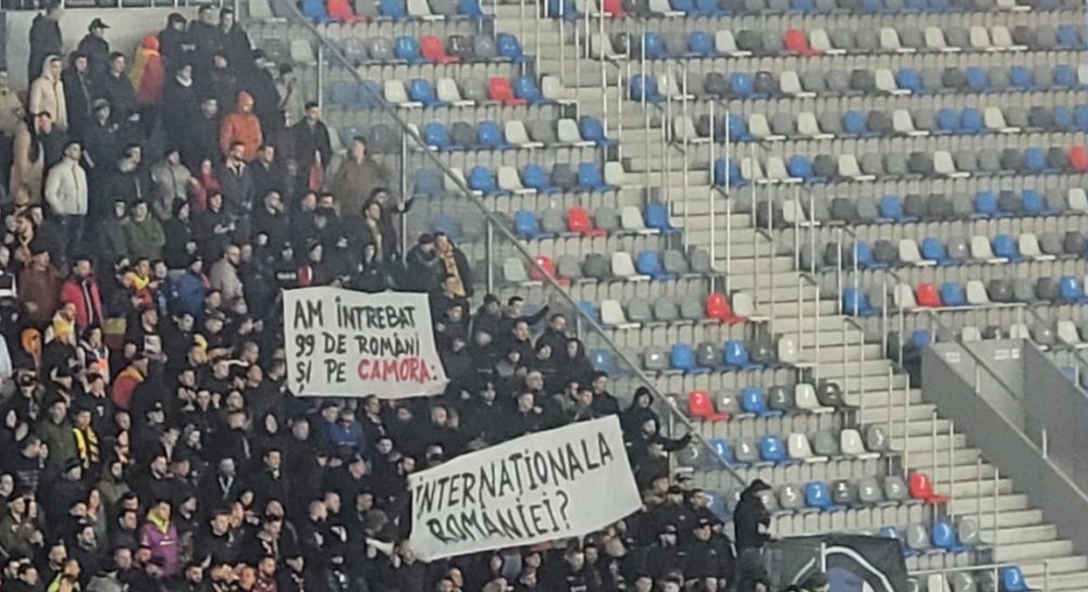 Proteste în peluză la România - Grecia: "Am întrebat 99 de români și pe Camora: Internaționala României?"_2