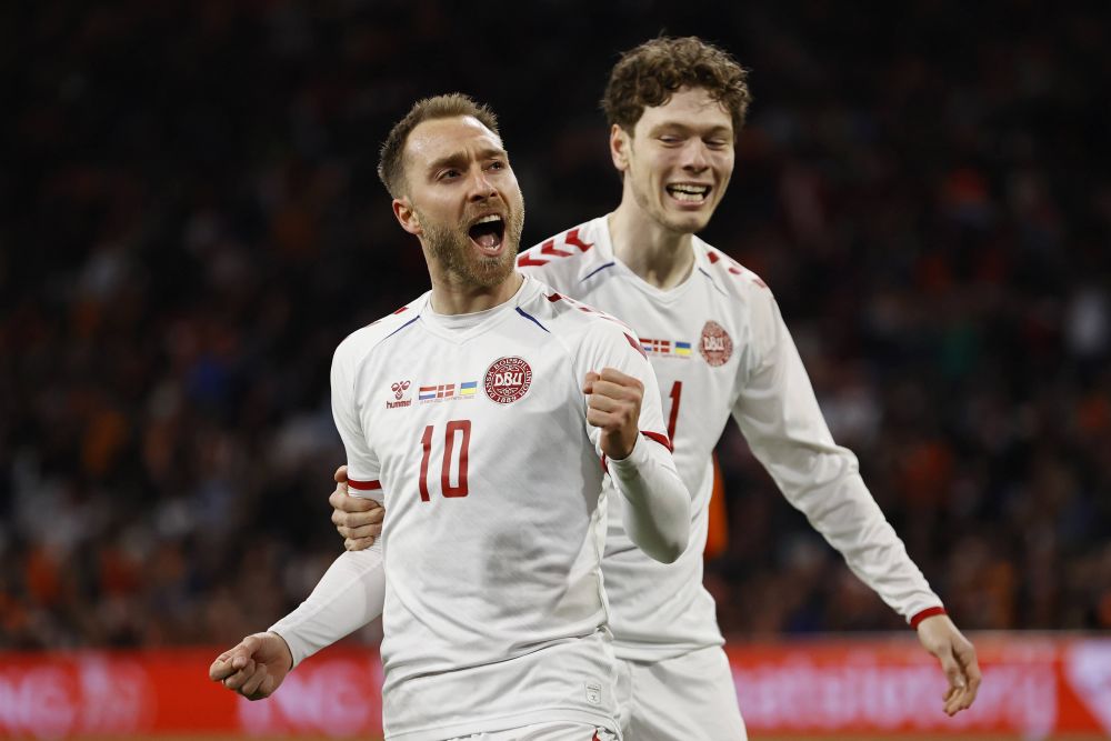 Absolut fenomenal! Christian Eriksen a revenit pe teren la națională după infarctul suferit la Euro 2020 și a marcat în doar două minute_10