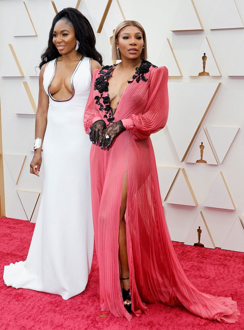 Surorile Williams, apariție genială ca prezentatoare la Gala Premiilor Oscar! Ținuta sexy purtată de Venus Williams a atras toate privirile_10
