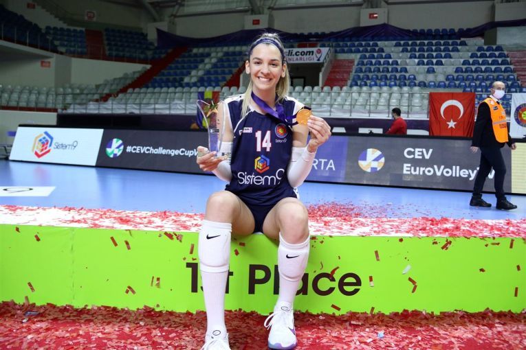 Superba Alexia Căruțașu, cea mai bună voleibalistă a României, a renunțat la ”tricolor” și va juca pentru Turcia! _12