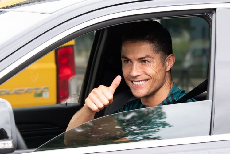 Cristiano Ronaldo va primi mașina dorită după 2 ani de așteptare! Cum arată bolidul pe care superstarul a plătit 8 milioane de euro _19