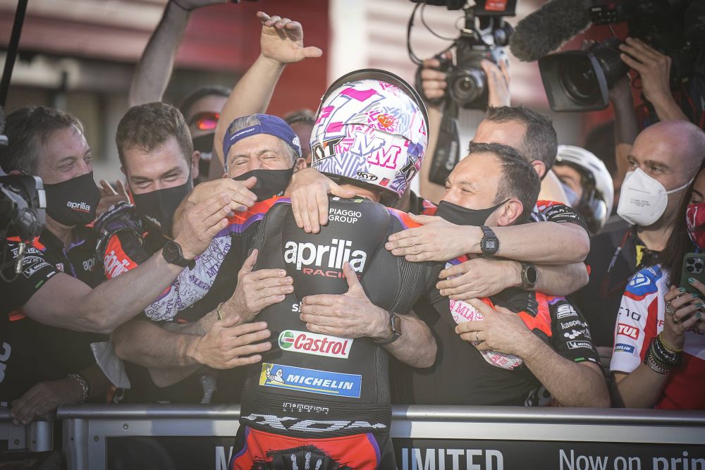 Aleix Espargaro şi Aprilia au obţinut primele victorii la MotoGP_1