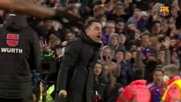 
	Barcelona învinge Sevilla după un golazo al lui Pedri și urcă pe locul doi! Reacție virală a lui Xavi

