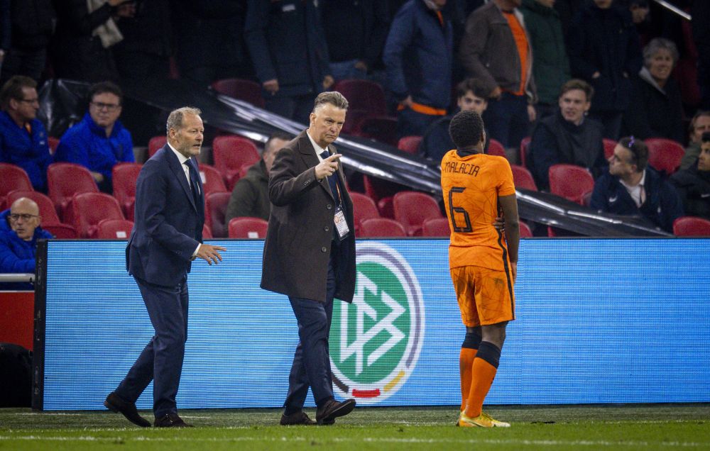 BREAKING NEWS! Anunț șoc în lumea fotbalului: Louis van Gaal a dezvăluit în direct că a fost diagnosticat cu o formă de cancer agresivă _22