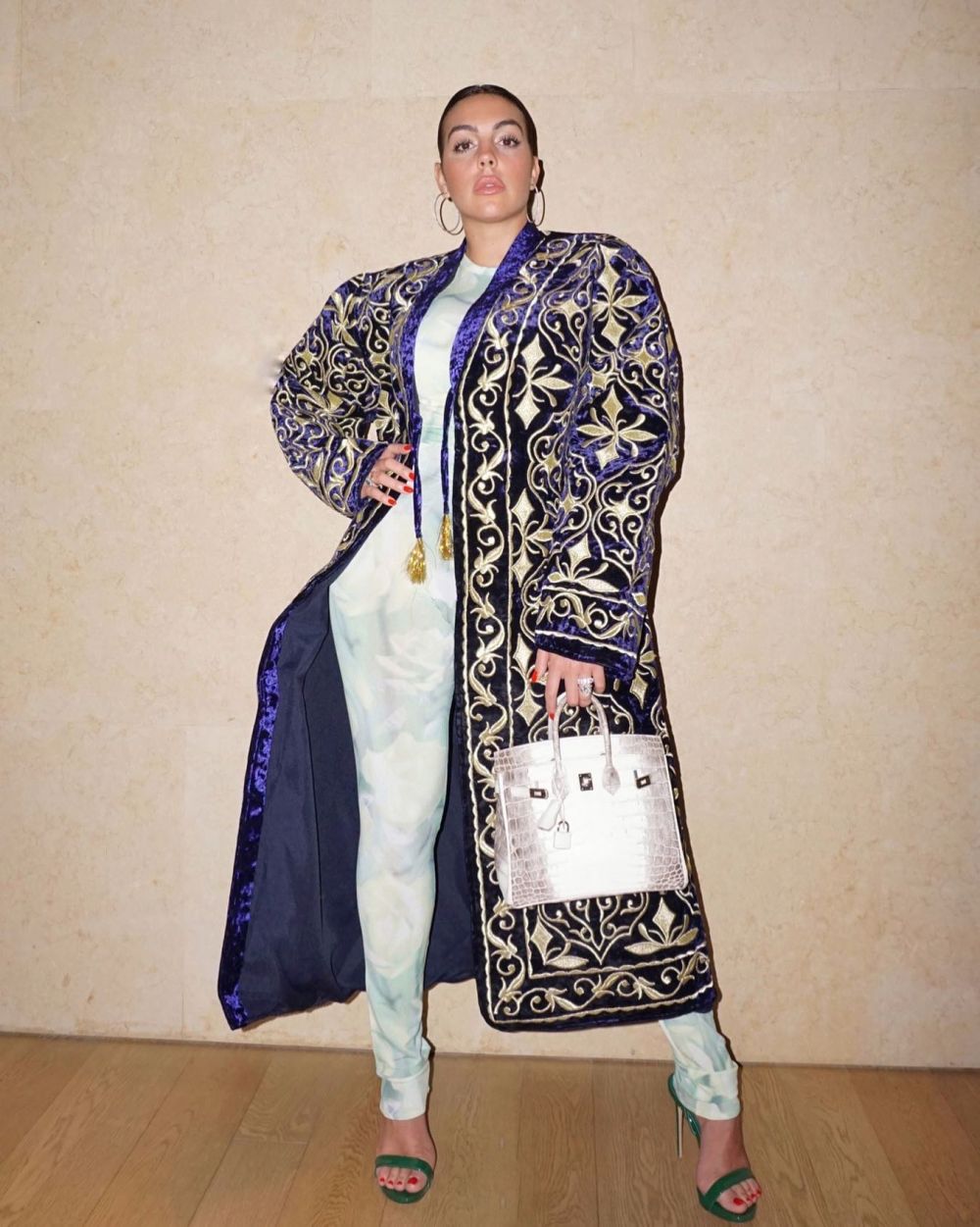 Georgina Rodriguez, apariție impunătoare cu cea mai scumpă geantă din lume! Cum arată accesoriul de 340.000 de euro _2