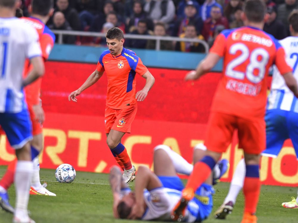 „Are o problemă, da!” Mihai Stoica a dezvăluit 'punctul slab' al lui Cristea, după penalty-ul comis în meciul cu Universitatea Craiova_8