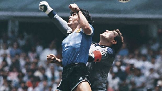 
	Îl cheamă &bdquo;Diego Armando Maradona&rdquo; și a dus tradiția mai departe în familie! Cum l-a numit pe fiul său
