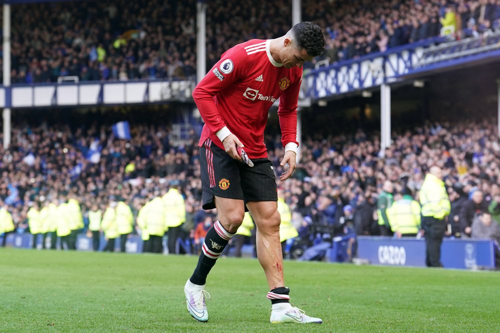 Manchester United a pierdut cu Everton și 'cade' de pe locurile de cupe europene! O singură victorie în șapte meciuri pentru „diavoli”! Ronaldo, cu piciorul însângerat la final _16