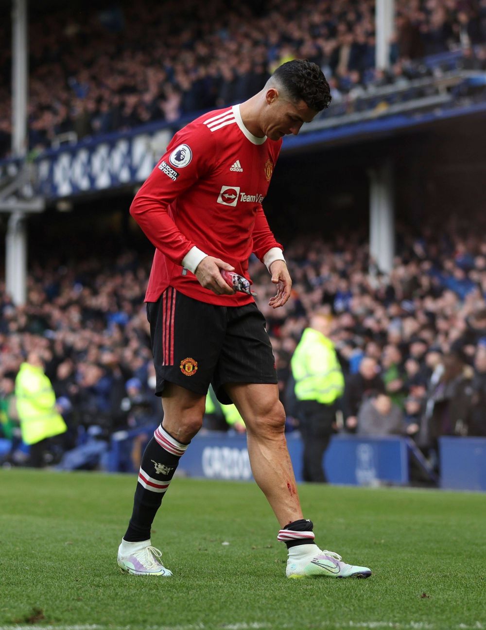 Manchester United reacționează după ce Cristiano Ronaldo a fost acuzat că i-a spart telefonul unui fan. Anunțul clubului_9