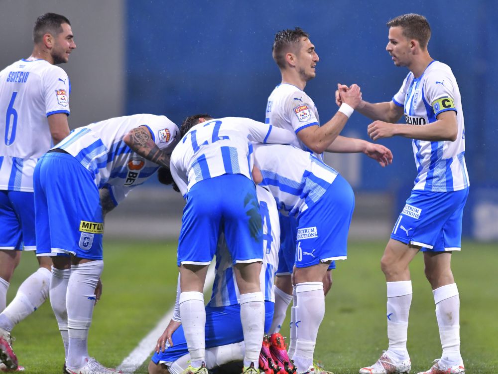 Universitatea Craiova - CFR Cluj 3-2 | Laurențiu Reghecampf, încântat după victoria din prelungiri cu CFR Cluj: „E mai frumos așa campionatul!” _6
