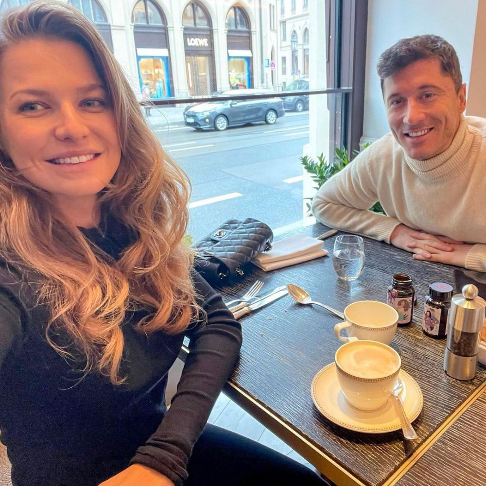 Lewandowski, dat de gol de soție cu privire la viitoarea destinație? Ce a postat soția superstarului pe Instagram _2