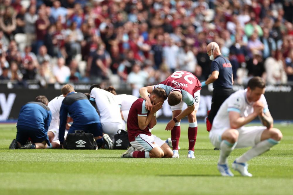 Accidentare horror în Premier League! I-a rupt piciorul adversarului, iar apoi a izbucnit în lacrimi în mijlocul terenului _2