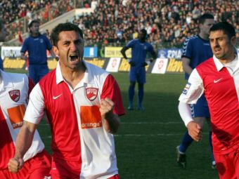 
	Sâmbăta Patimilor! Acum 15 ani, Dinamo se distra cu FCSB în Ghencea chiar înainte de Paște și apoi câștiga campionatul
