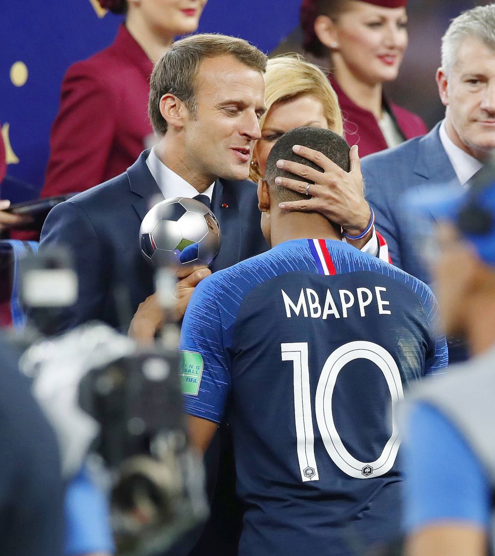 Președintele Macron a dezvăluit că i-a spus lui Mbappe să nu semneze cu Real sau PSG! La ce echipă l-a îndemnat să meargă _2