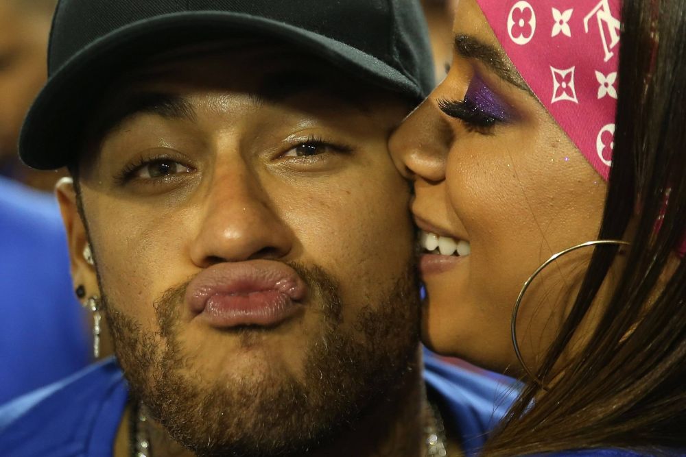 Una dintre cele mai sexy și cunoscute cântărețe din Brazilia recunoaște: „Da, m-am sărutat cu Neymar!” _87