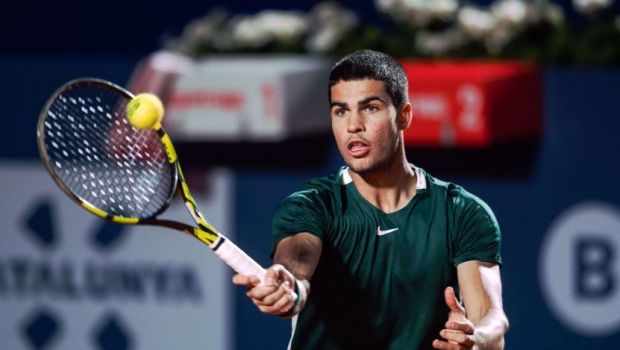 
	Identic cu Rafael Nadal! Coincidențe extraordinare între Alcaraz și Nadal: puștiul de 18 ani îl bate din nou pe Tsitsipas și intră în top 10 ATP
