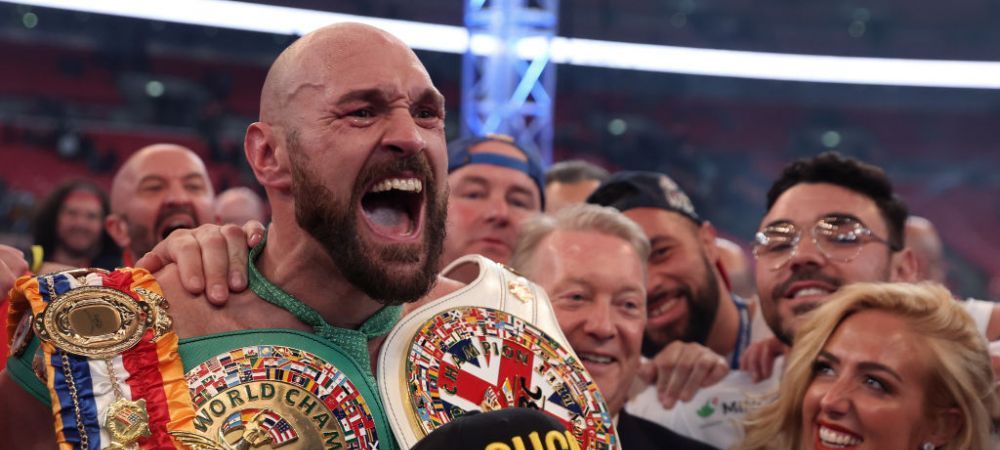 Moment memorabil! Tyson Fury a cântat alături de fanii săi, pe Wembley, după victoria cu Dilian Whyte